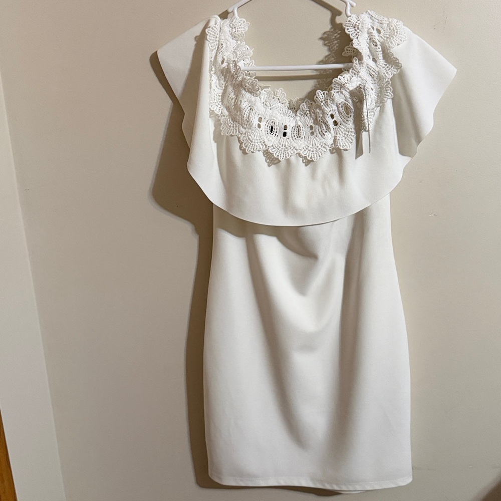 Dress - Picture 2 of 9
